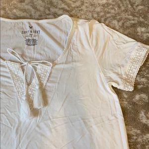 American Eagle tshirt